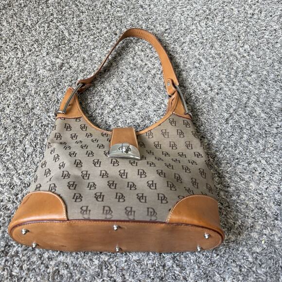 Y2K Vintage Dooney & Bourke Signature Crescent Shoulder Bag Hobo L806 Brown VTG - Picture 14 of 15